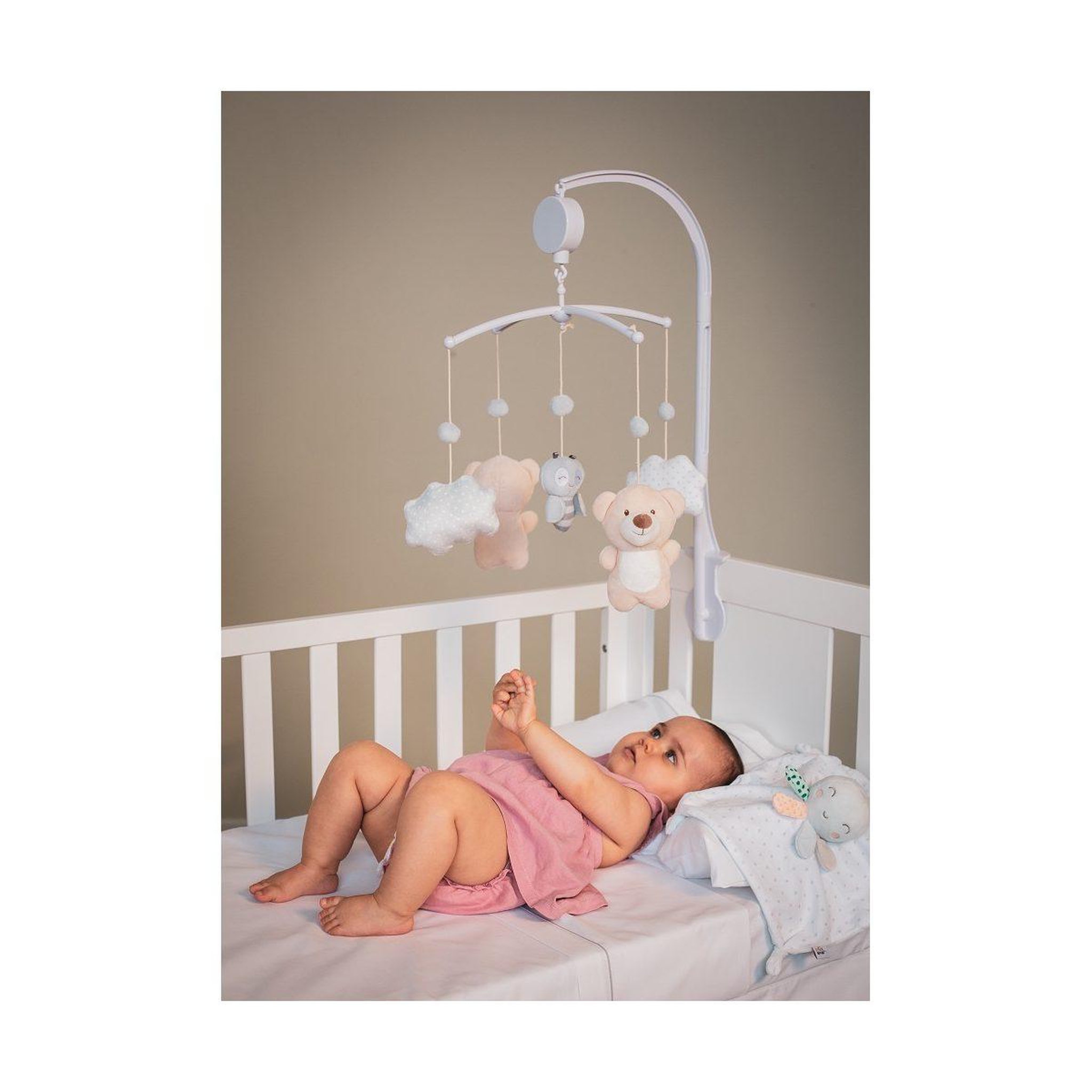 Voir la diapositive 2 : INTERBABY Carrousel musical  osito - bleu - mobile de lit bébé