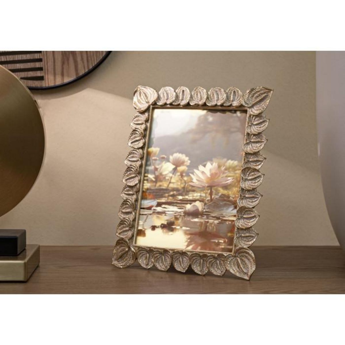 Paris Prix Cadre Photo Déco Pétales de Fleurs  Anthurium  15x20cm Or