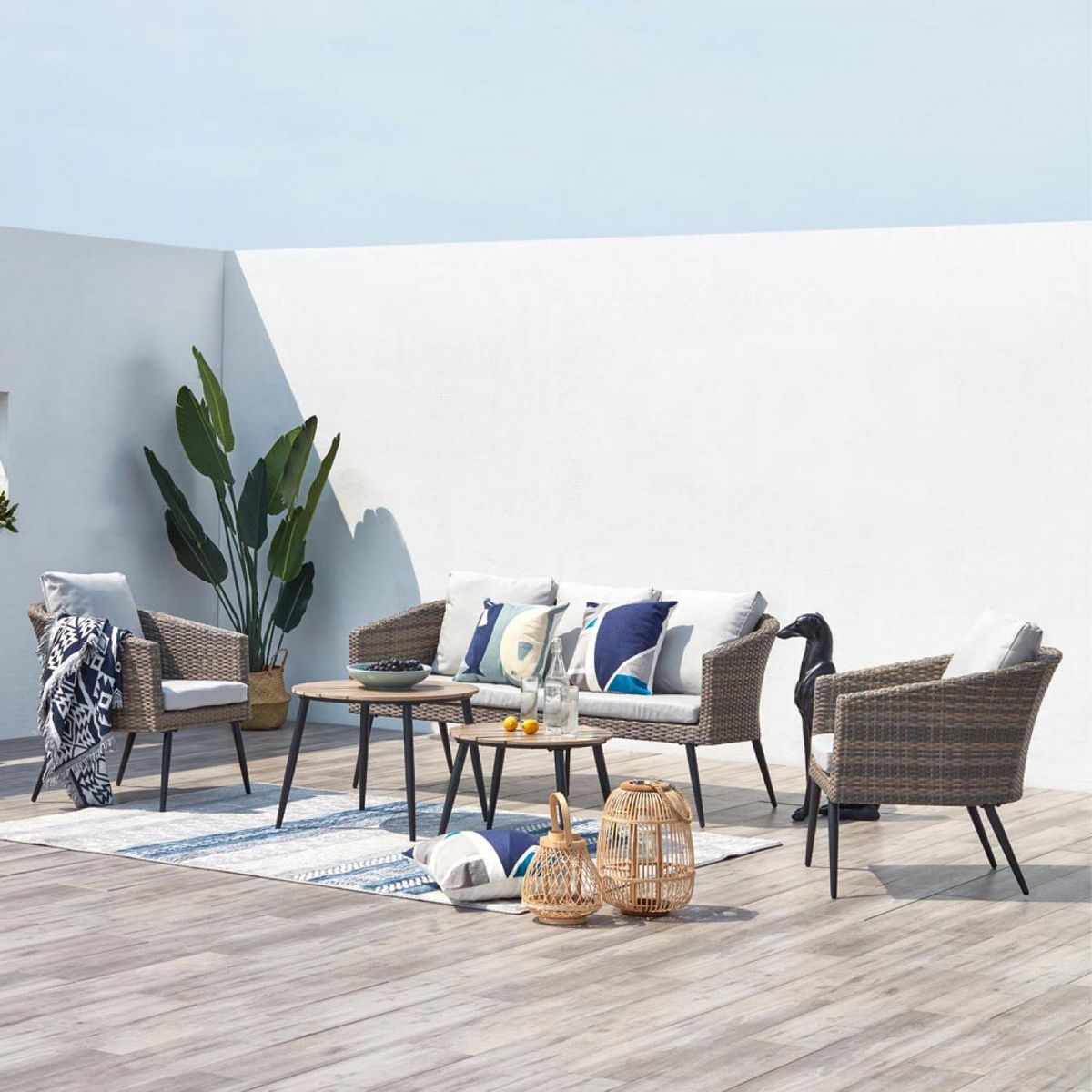 CONCEPT USINE Salon de jardin scandinave 5 places en résine effet rotin et noir TIBOUTA