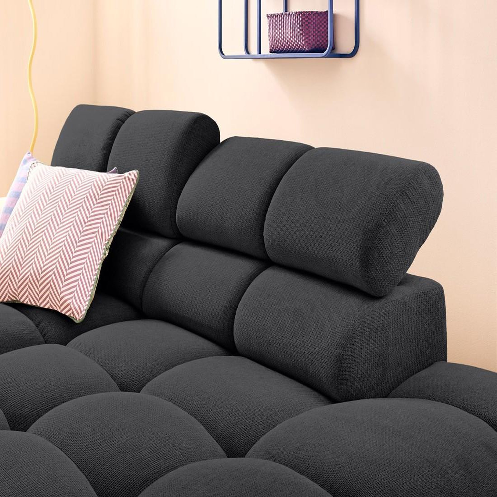 Voir la diapositive 5 : LISA DESIGN Matera - canapé d'angle droit 4 places avec têtières réglables en tissu texturé