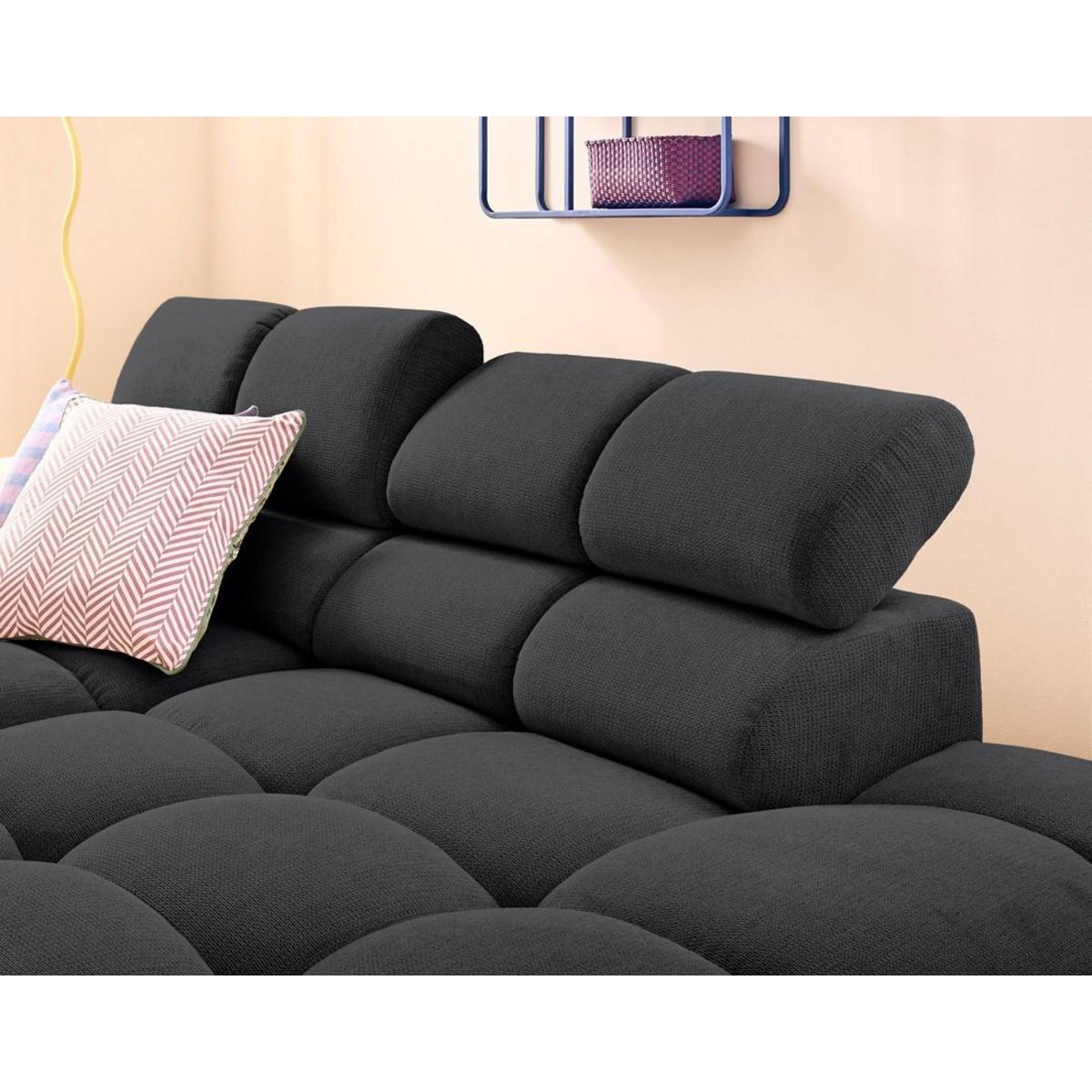 LISA DESIGN Matera - canapé d'angle droit 3 places avec têtières réglables en tissu texturé