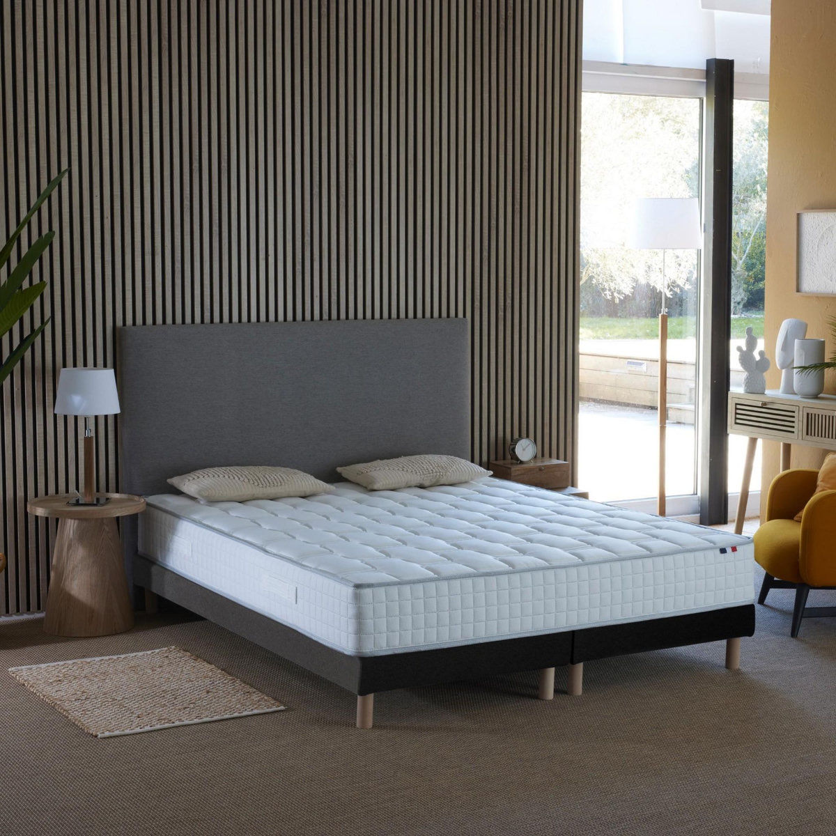 IDLITERIE Ensemble literie : matelas à ressorts COSMOS et sommier - qualité française