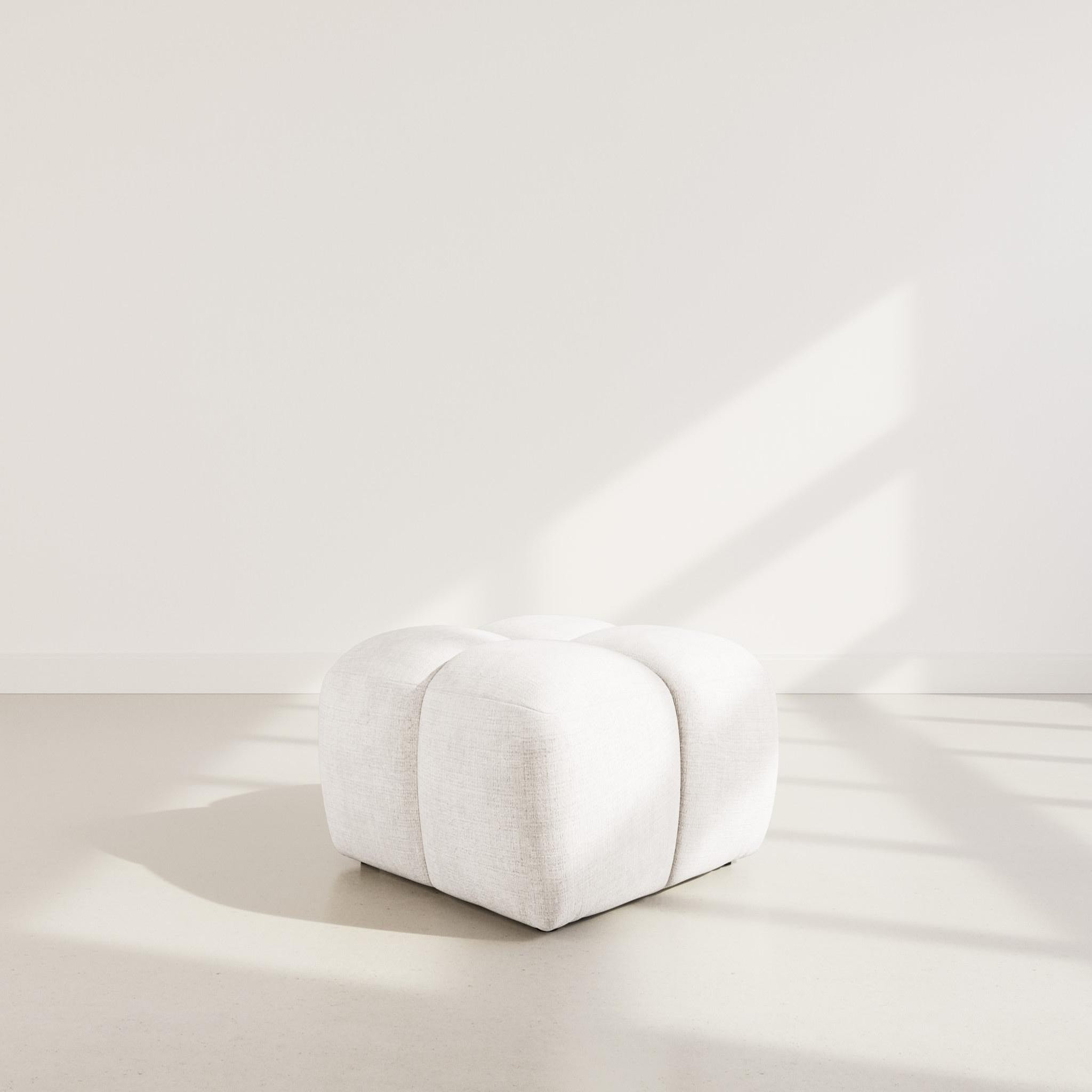 LISA DESIGN Grace - pouf en velours texturé. Coloris disponibles : Bleu