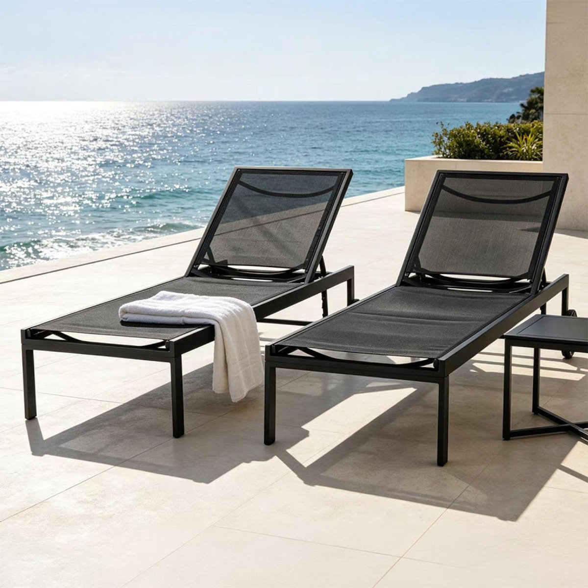 CONCEPT USINE Lot de 2 bains de soleil inclinables noir avec roues en aluminium CUBA