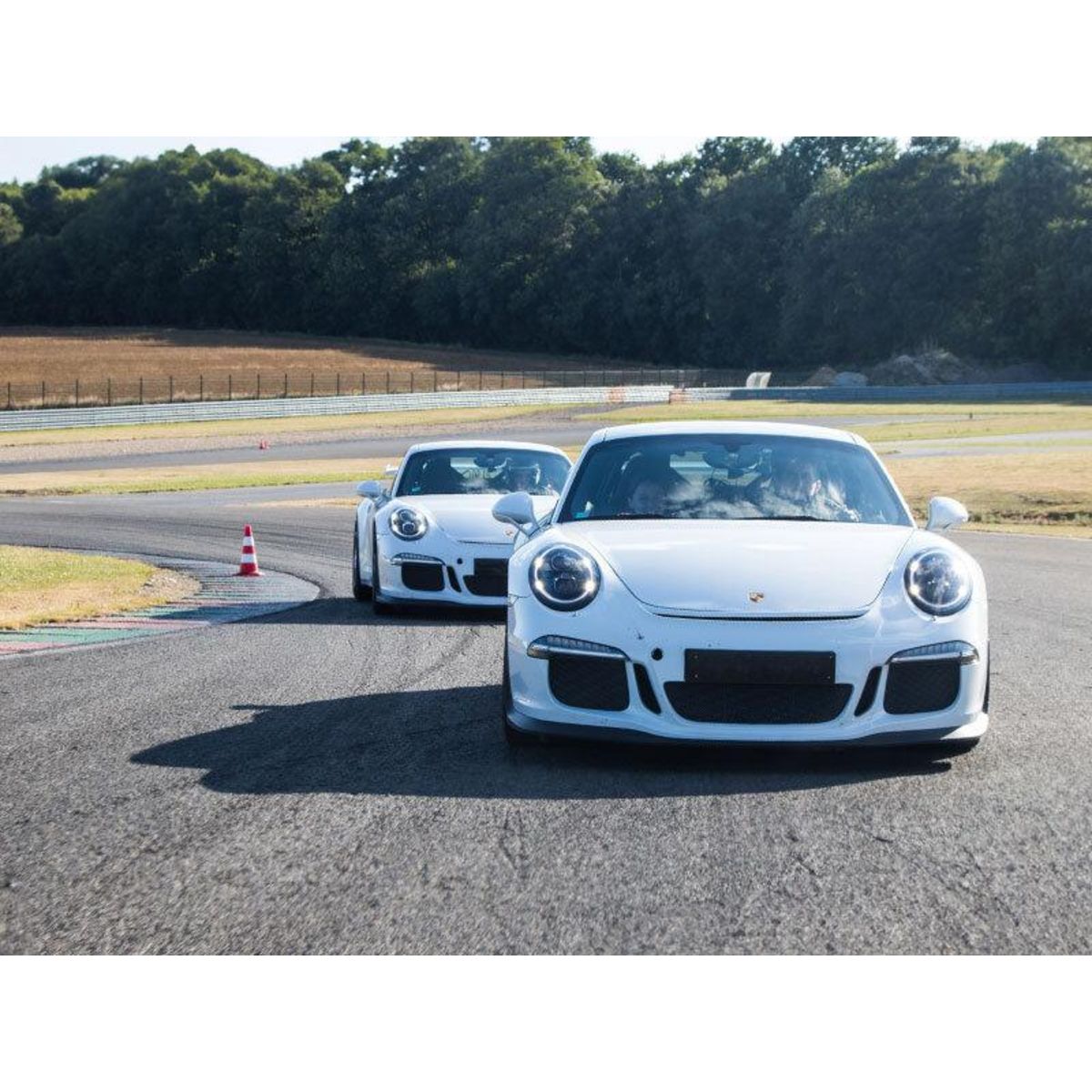 Smartbox Stage de pilotage : 3 tours sur le circuit de Mirecourt en Porsche 991 GT3 - Coffret Cadeau Sport & Aventure