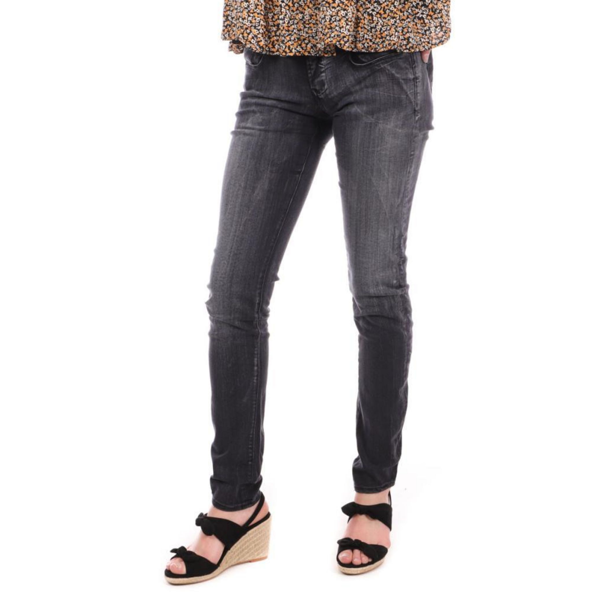 G-Star Raw Jean slim noir délavé femme G-Star New Radar. Coloris disponibles : Noir