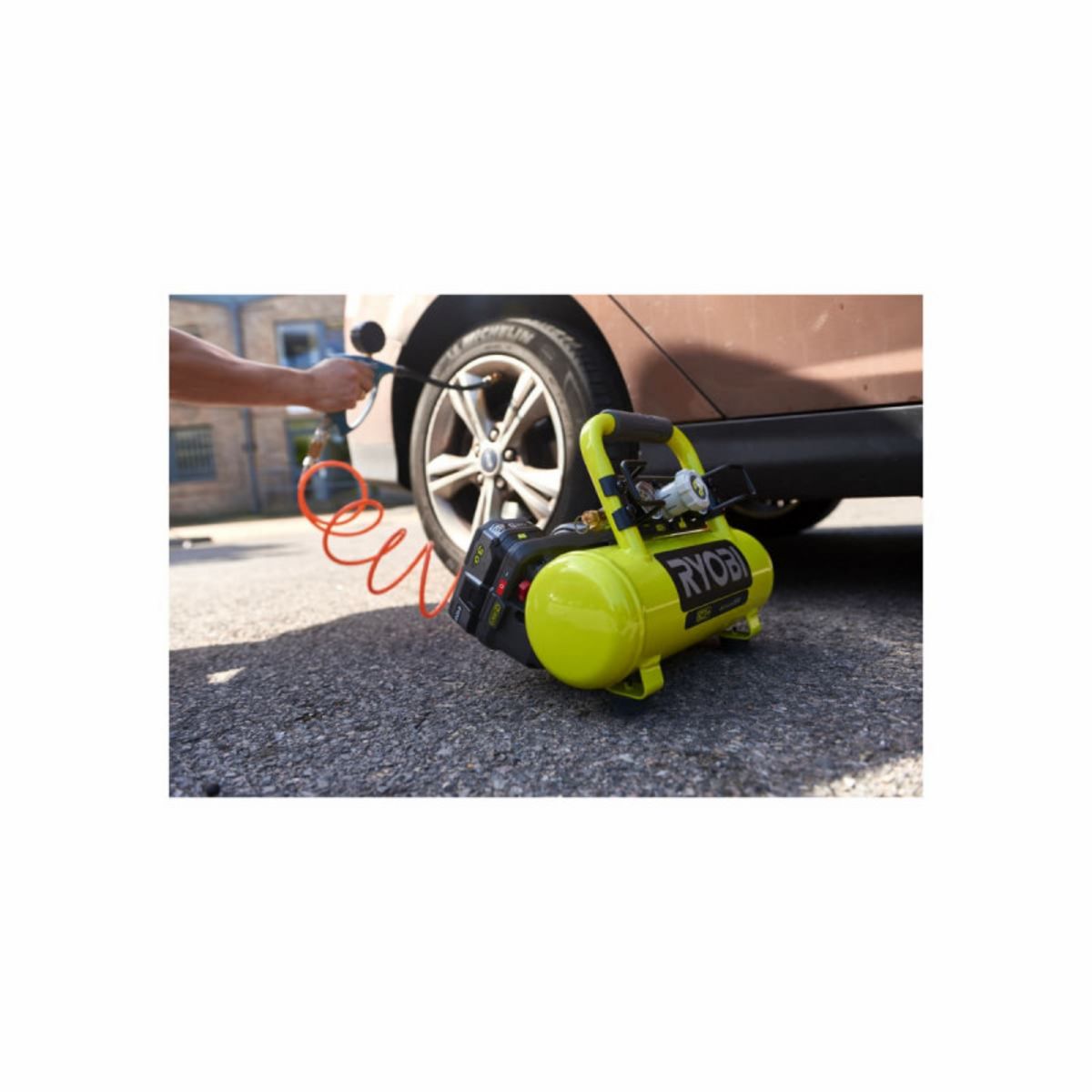 Ryobi Compresseur à cuve RYOBI 18V One Plus - 4L - Sans batterie ni chargeur R18AC-0