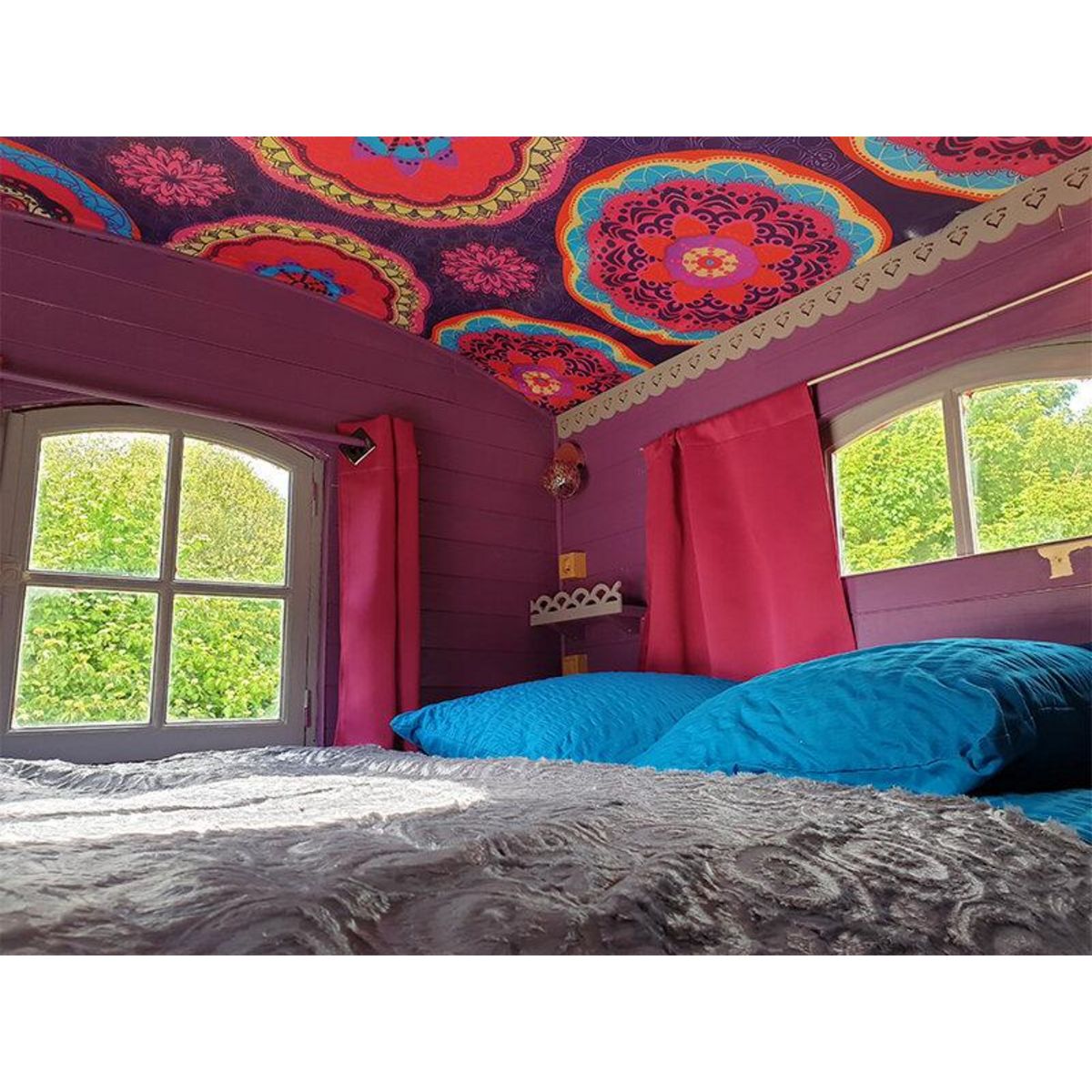 Smartbox Séjour insolite : 2 jours en roulotte avec dîner près de Périgueux - Coffret Cadeau Séjour