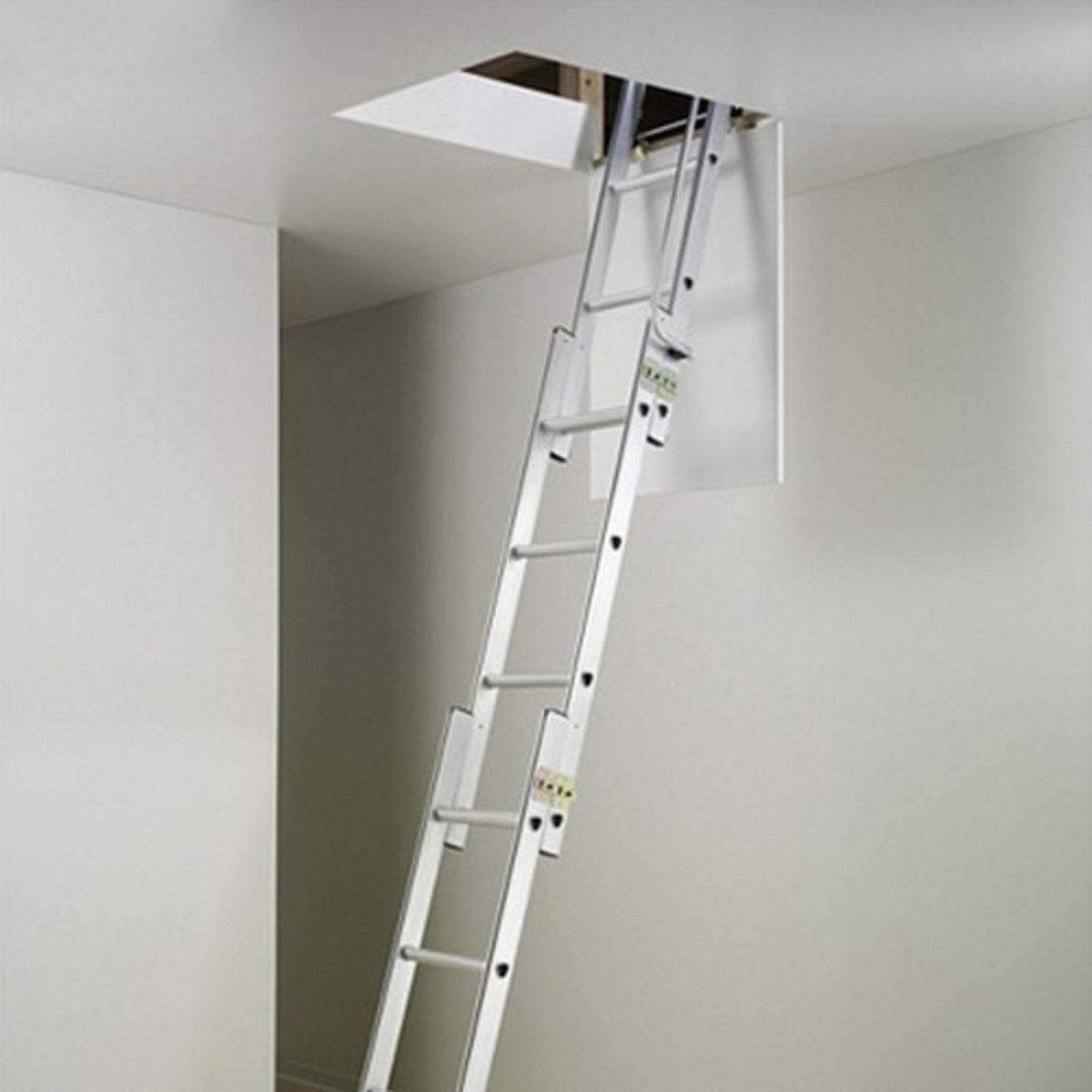 HAILO Echelle escamotable Alu 3x4 échelons - 3m