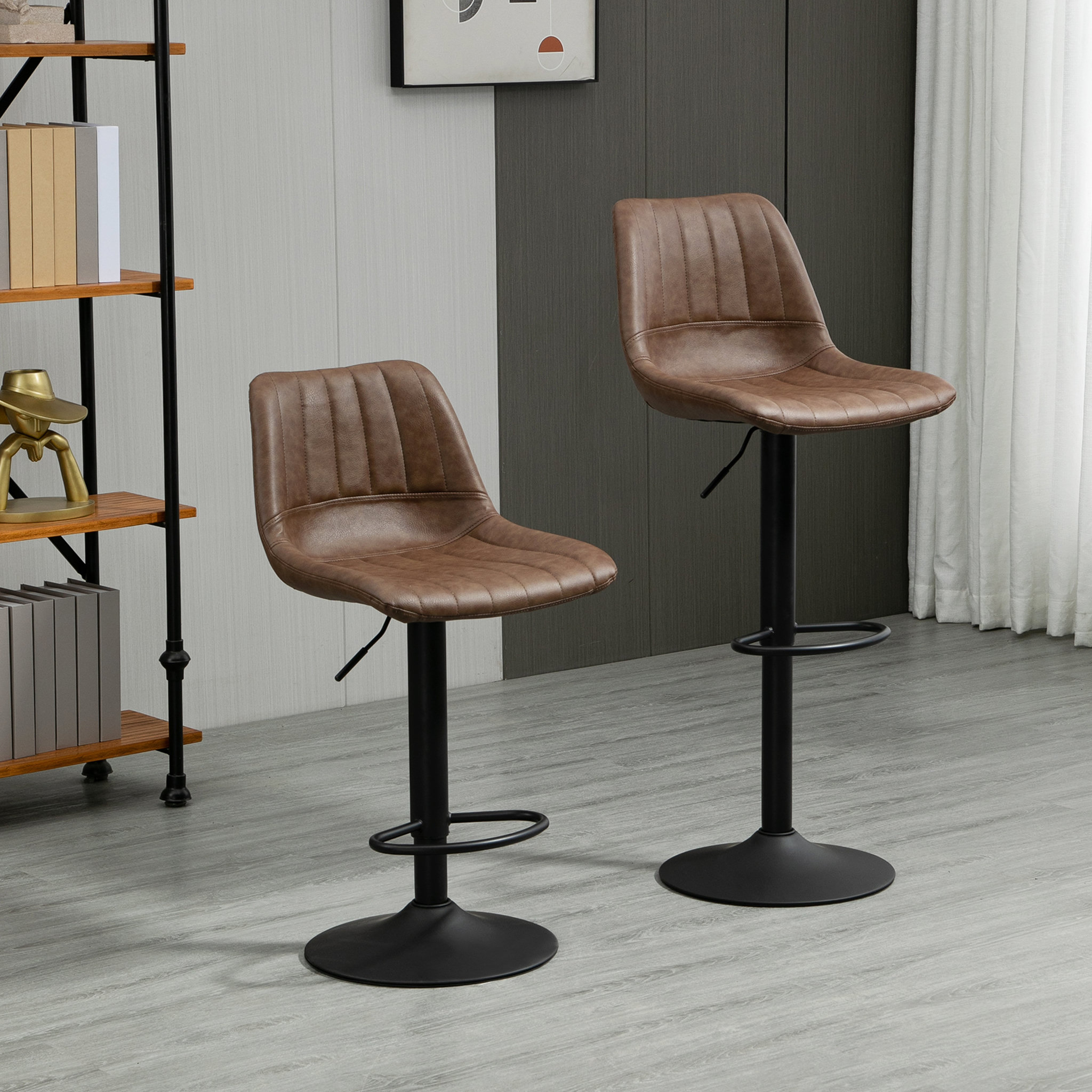 Voir la diapositive 4 : HOMCOM Lot de 2 tabourets de bar Vintage pivotant réglable - repose-pied - revêtement synthétique marron